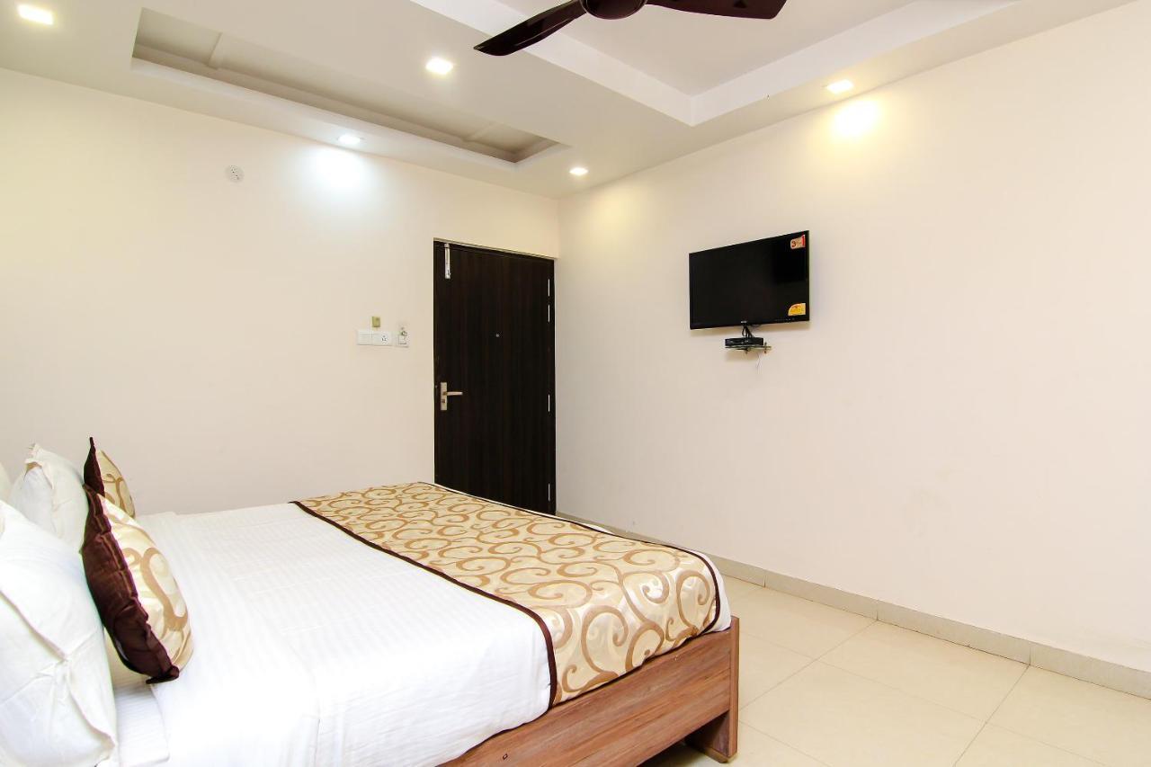 Oyo 13932 Hotel Pushpanjali Kanpur Dış mekan fotoğraf